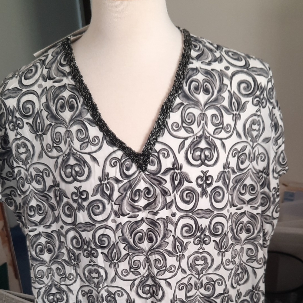 Elegant Black and White Patterned Women's Top. Cover up